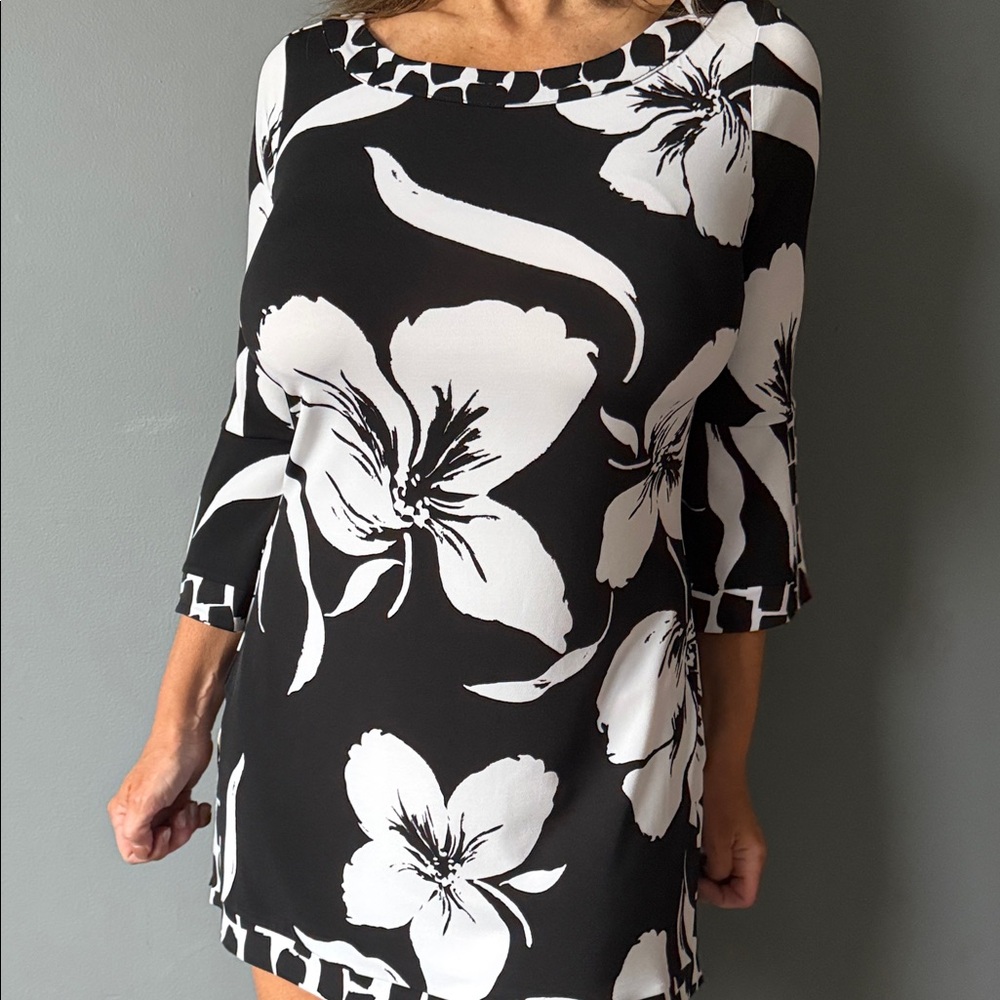 White House Black Market Black and White Floral Dress